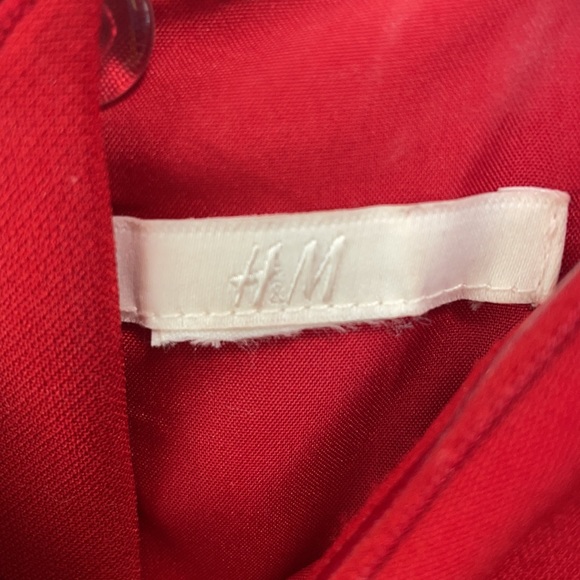 H&M red off the shoulder, ankle length jumpsuit with ruffle neckline. Size xs - Picture 7 of 10